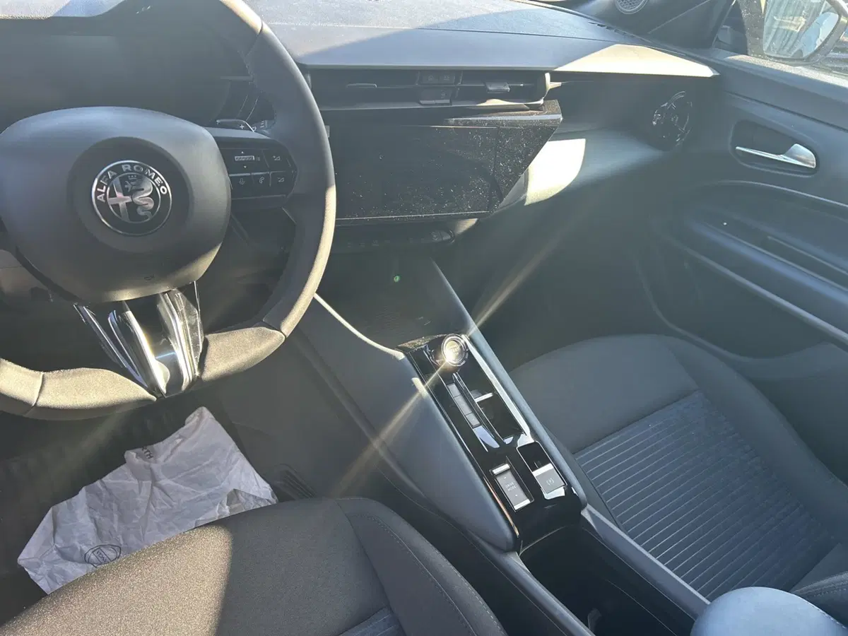 Alfa Romeo Junior nuova a Frosinone (8)