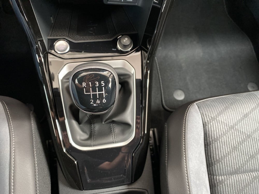 Volkswagen T-Roc nuova a Lodi (12)