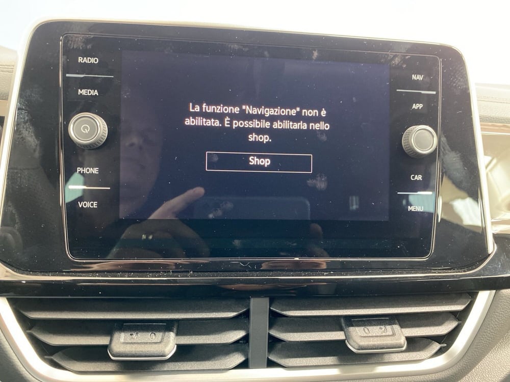 Volkswagen T-Roc nuova a Lodi (16)