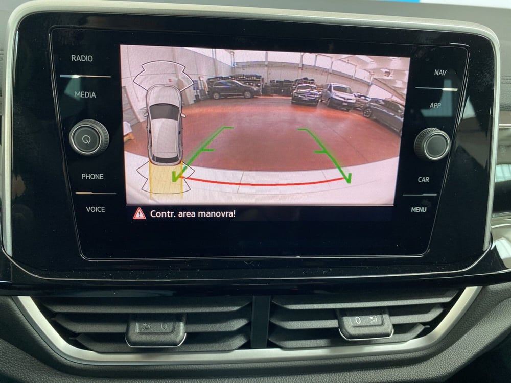 Volkswagen T-Roc nuova a Lodi (17)