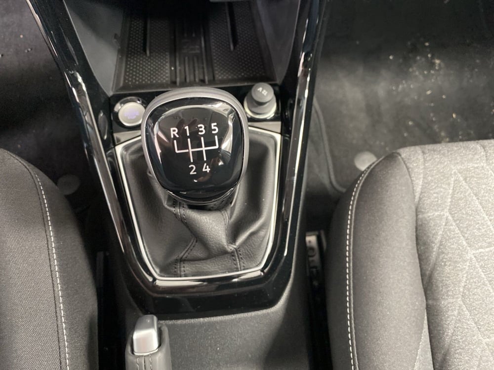 Volkswagen T-Cross nuova a Lodi (11)