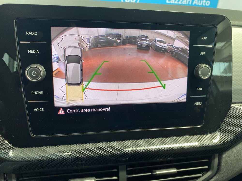 Volkswagen T-Cross nuova a Lodi (16)