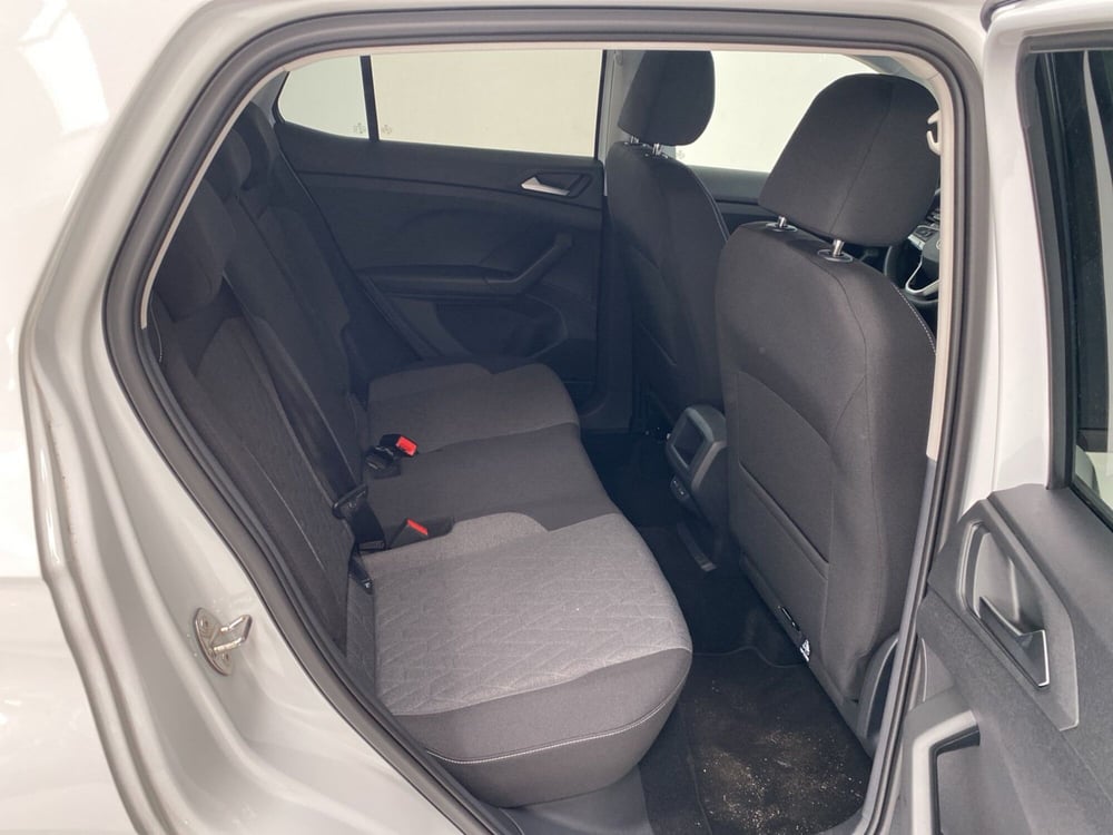 Volkswagen T-Cross nuova a Lodi (7)