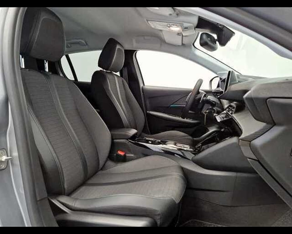Peugeot 208 usata a Milano (10)