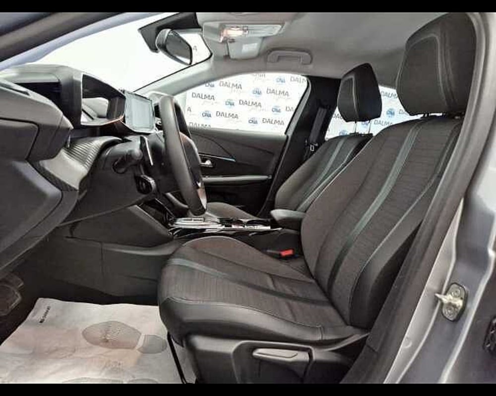 Peugeot 208 usata a Milano (5)