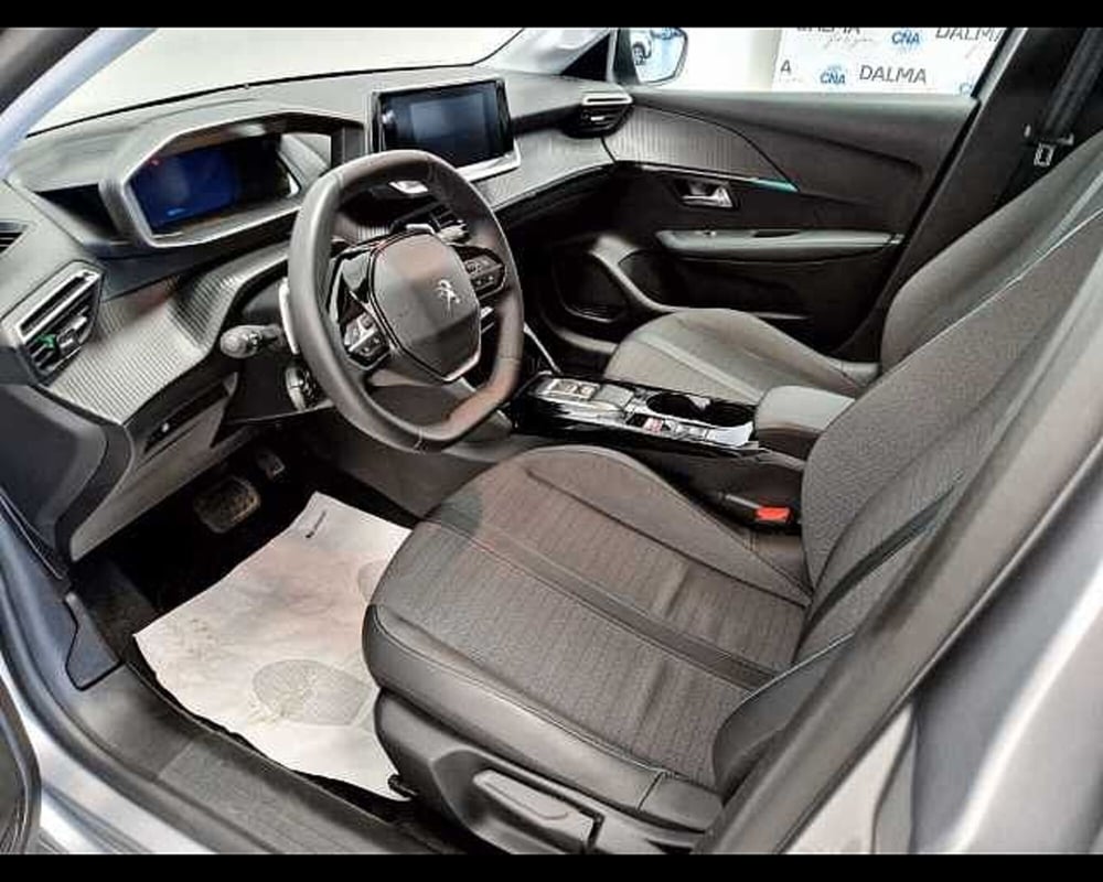 Peugeot 208 usata a Milano (6)