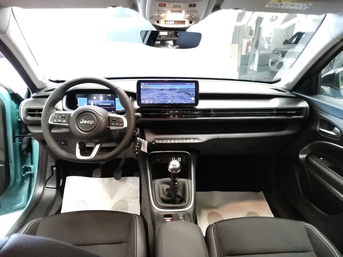 Jeep Avenger nuova a Monza e Brianza (14)