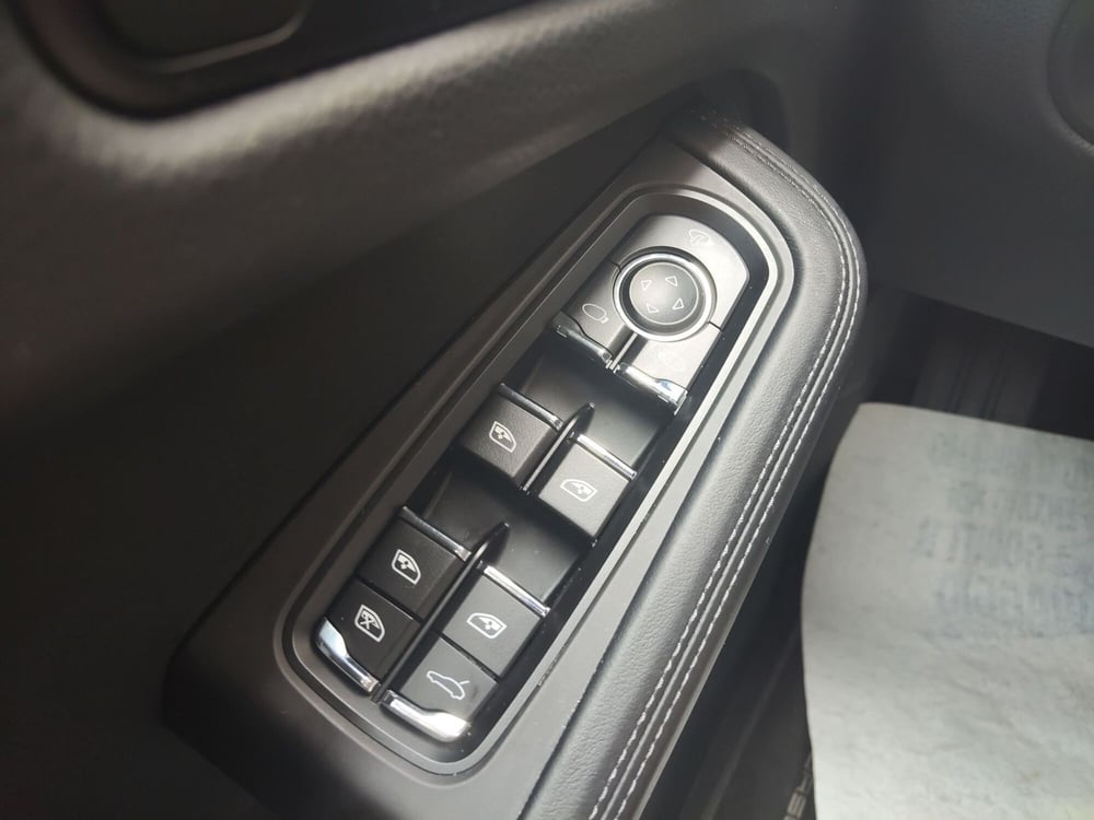 Porsche Macan usata a Modena (16)