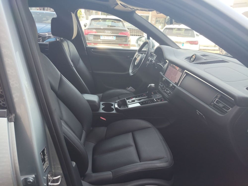 Porsche Macan usata a Modena (18)