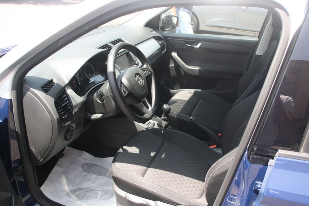 Skoda Fabia usata a Catania (19)