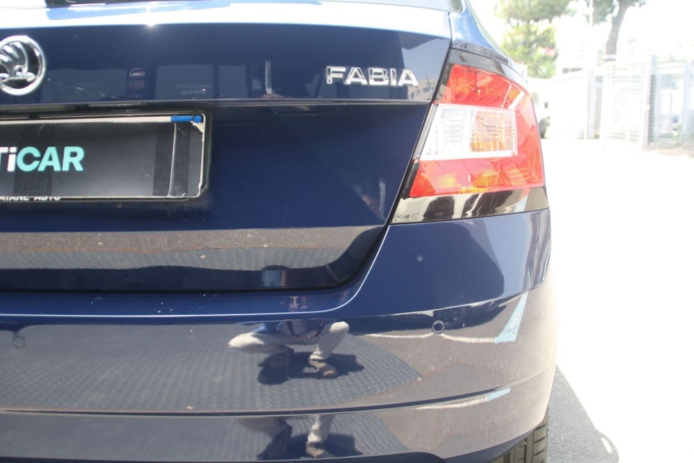 Skoda Fabia usata a Catania (9)
