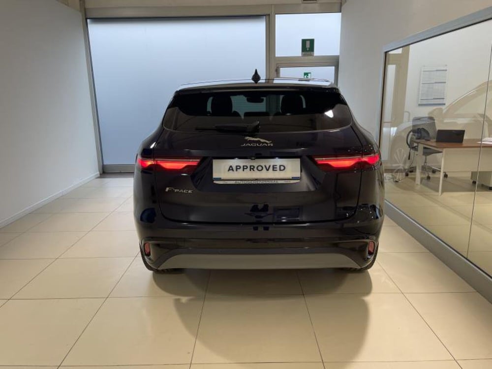 Jaguar F-Pace usata a Venezia (9)