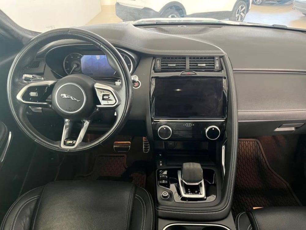 Jaguar E-Pace usata a Venezia (4)