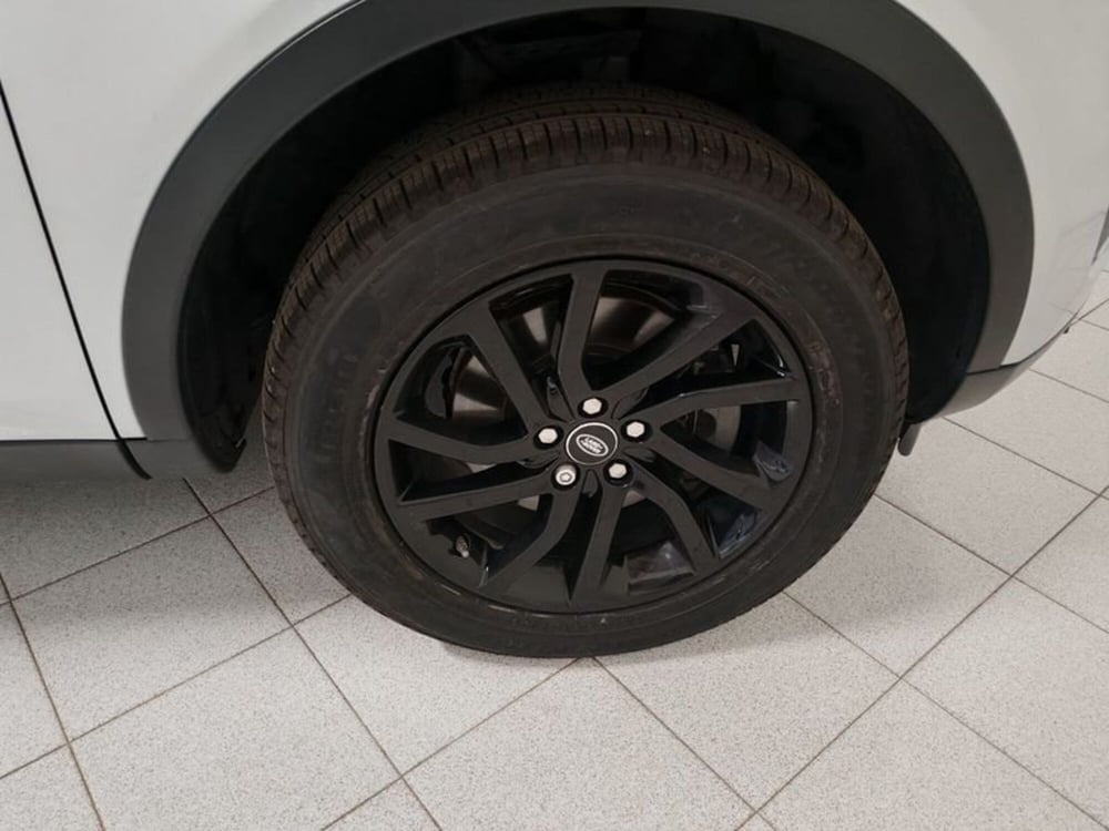 Land Rover Discovery Sport usata a Novara (9)