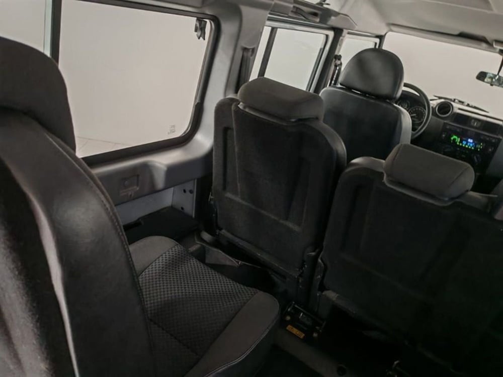 Land Rover Defender usata a Novara (19)