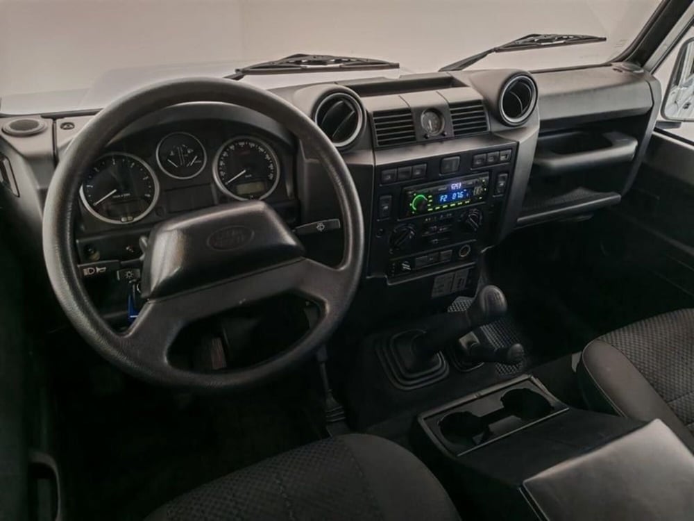 Land Rover Defender usata a Novara (4)