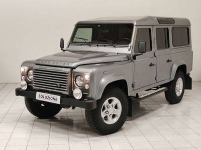 Land Rover Defender 90 2.4 TD4 Station Wagon SE N1 del 2011 usata a Novara