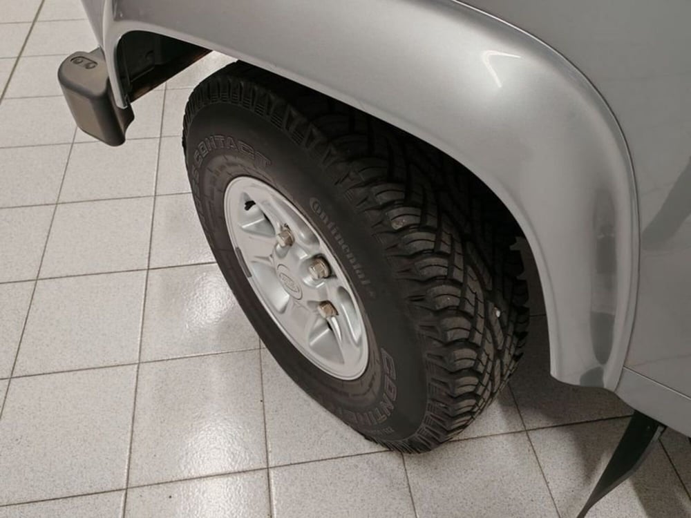 Land Rover Defender usata a Novara (10)