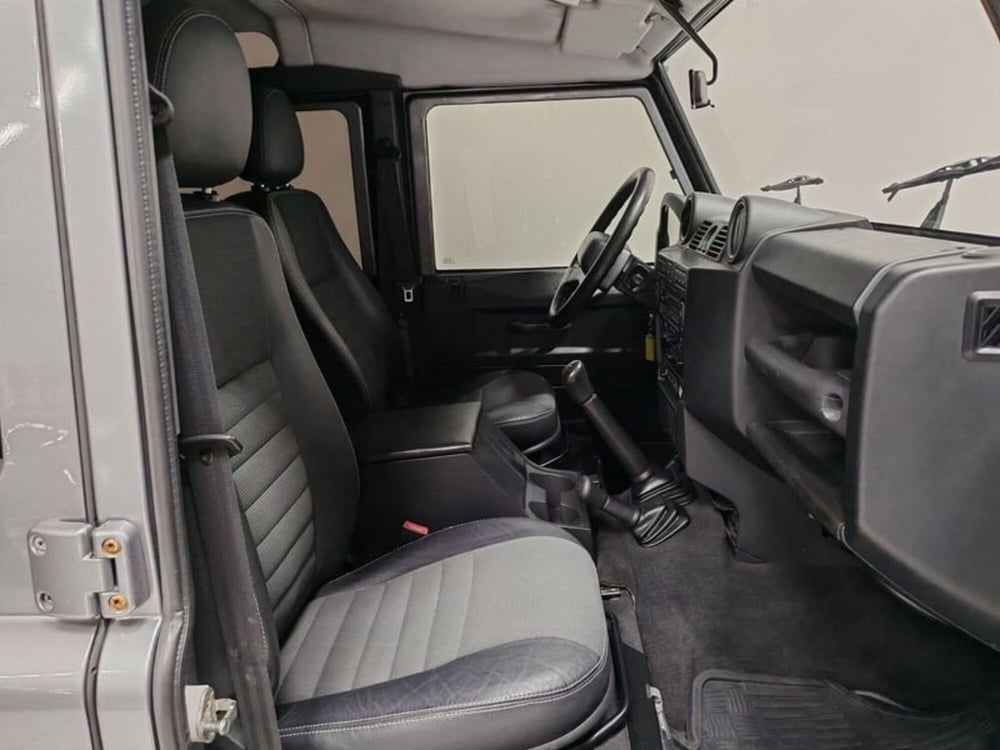 Land Rover Defender usata a Novara (3)