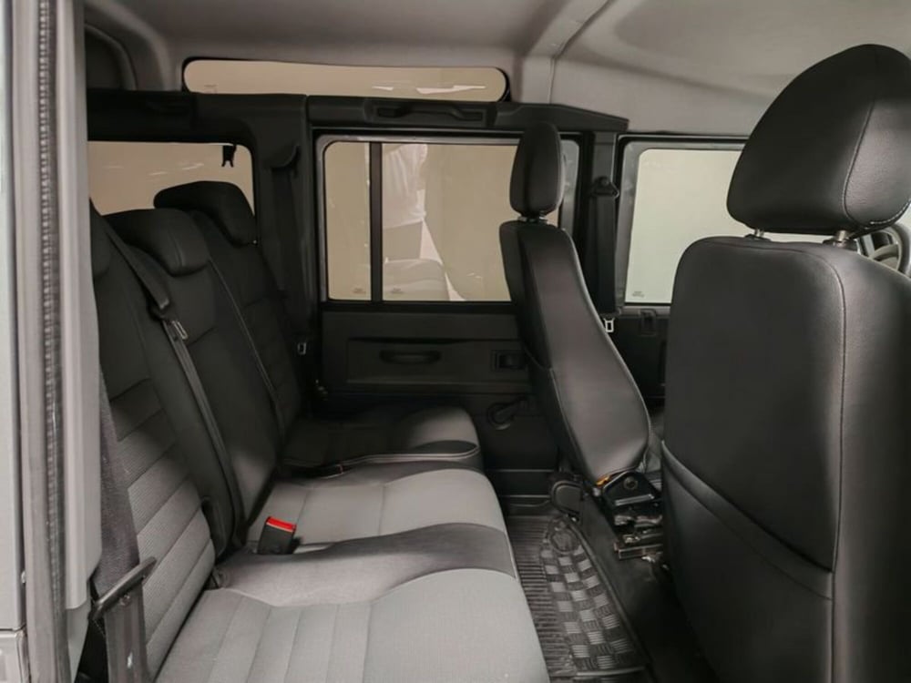 Land Rover Defender usata a Novara (5)