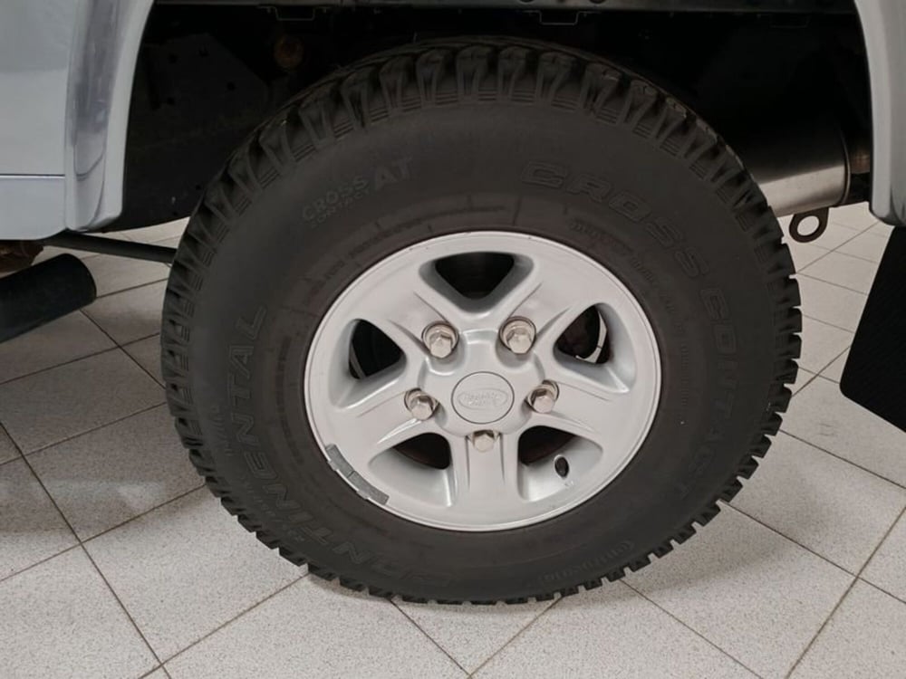 Land Rover Defender usata a Novara (9)