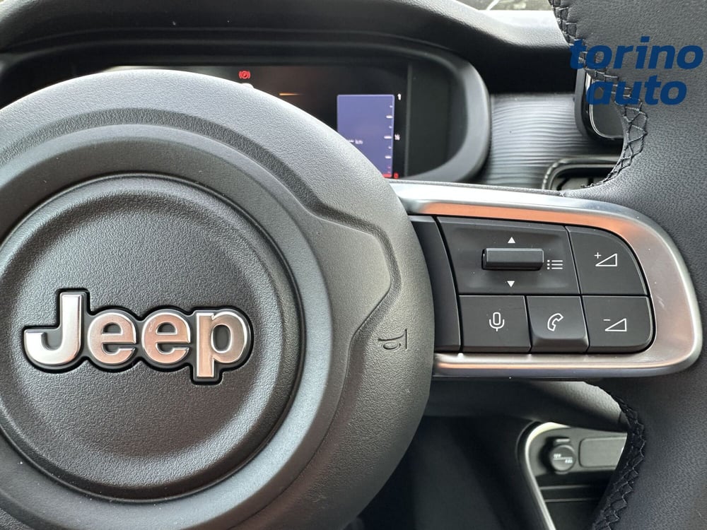 Jeep Avenger nuova a Torino (19)