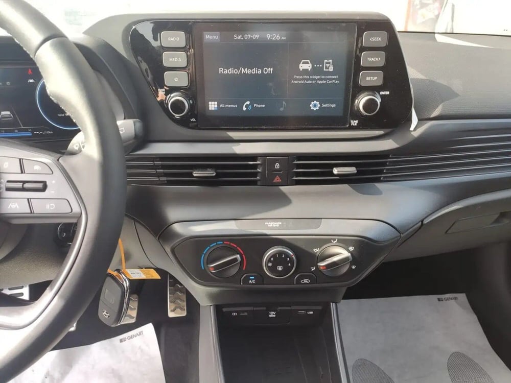 Hyundai Bayon nuova a Latina (7)