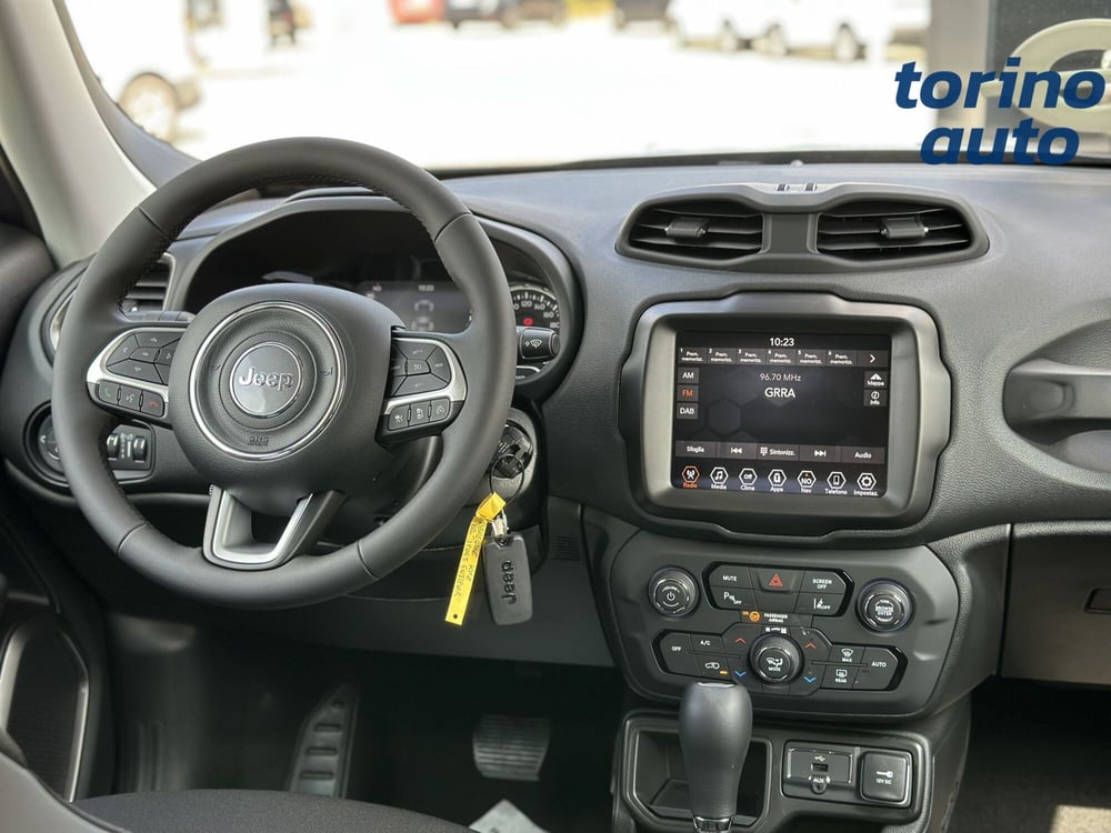 Jeep Renegade nuova a Torino (16)