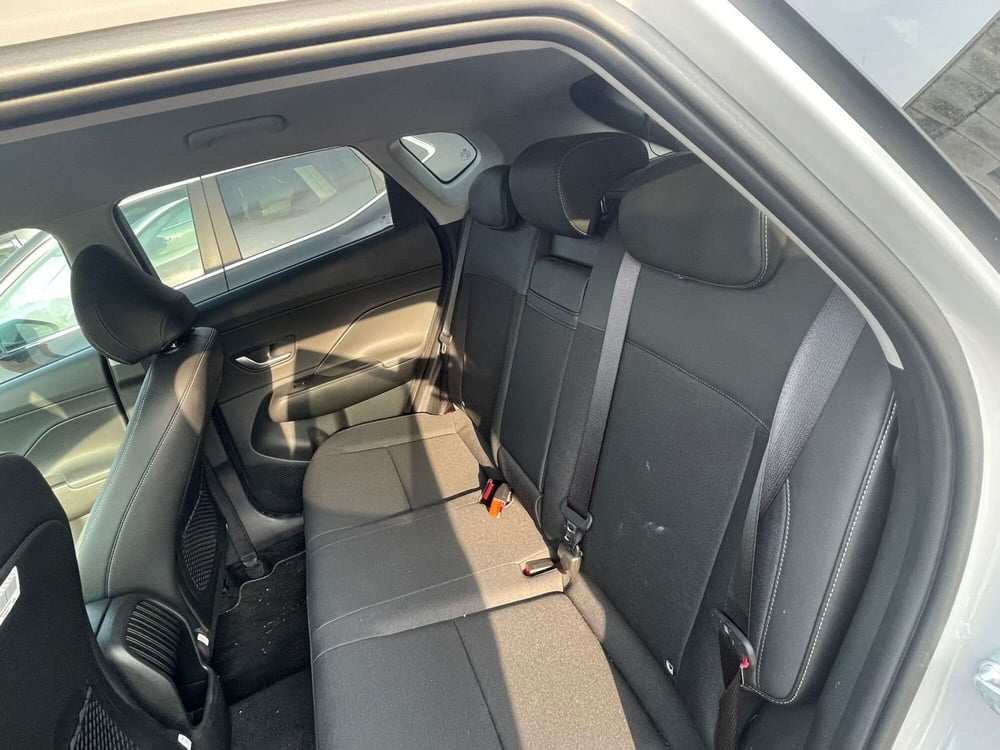 Hyundai Kona usata a Latina (12)