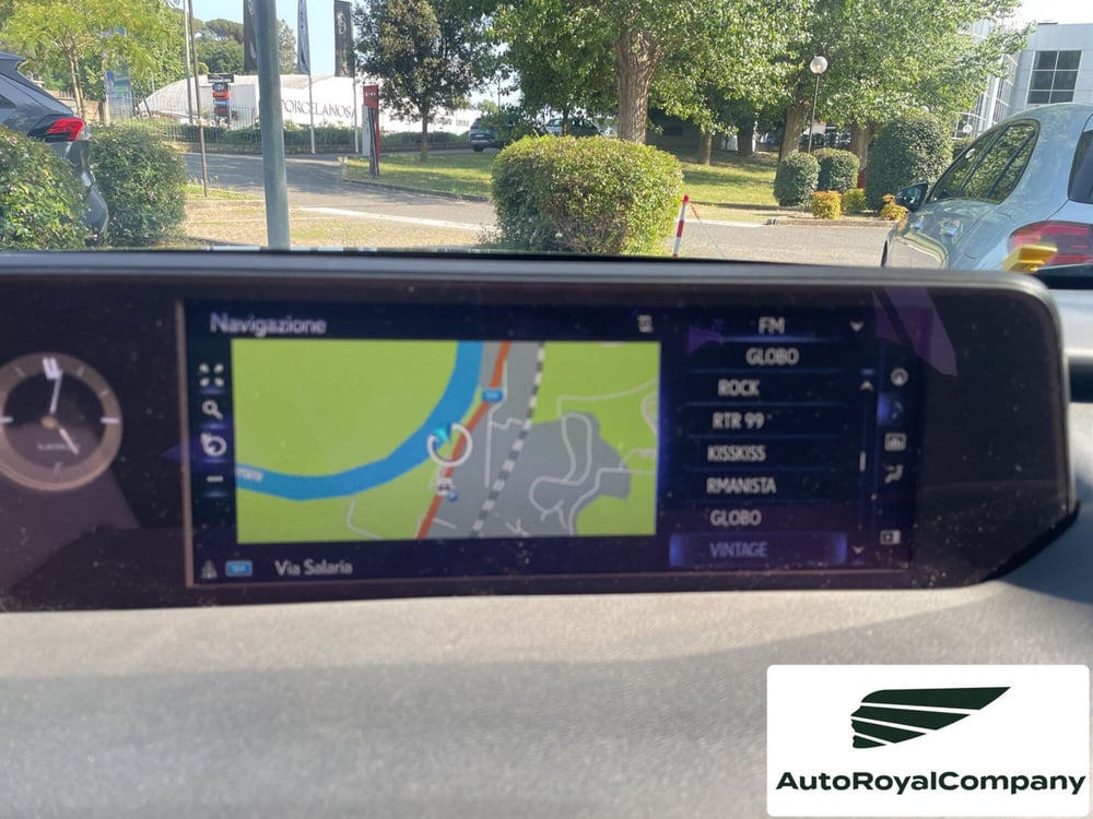 Lexus UX usata a Roma (15)