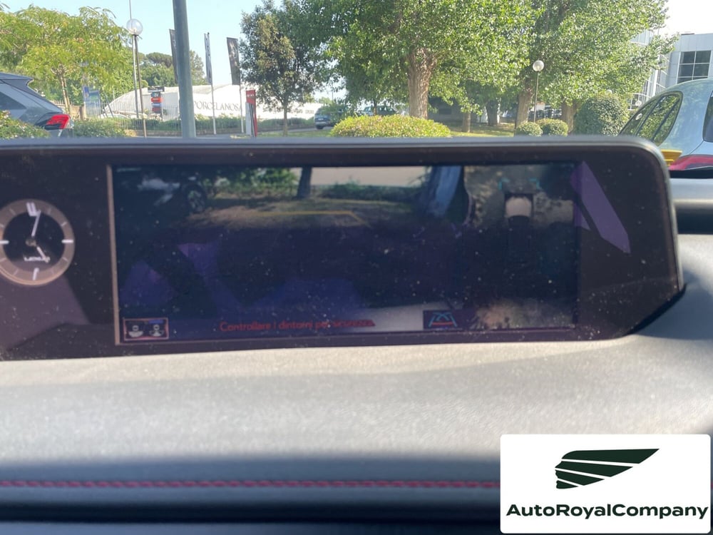 Lexus UX usata a Roma (18)