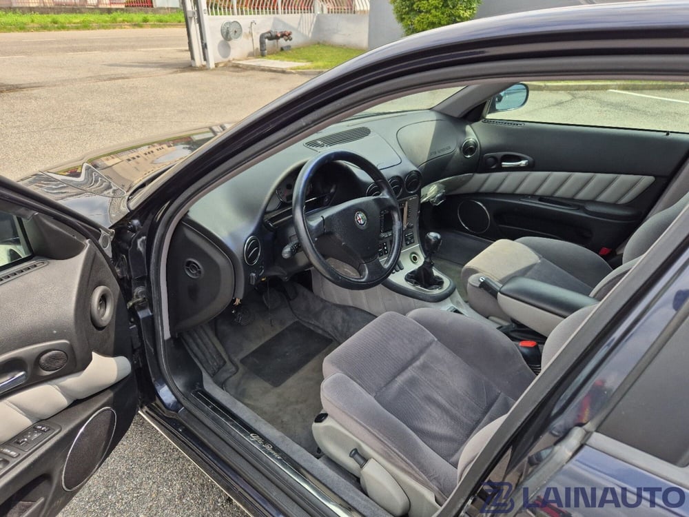 Alfa Romeo 166 usata a Milano (13)