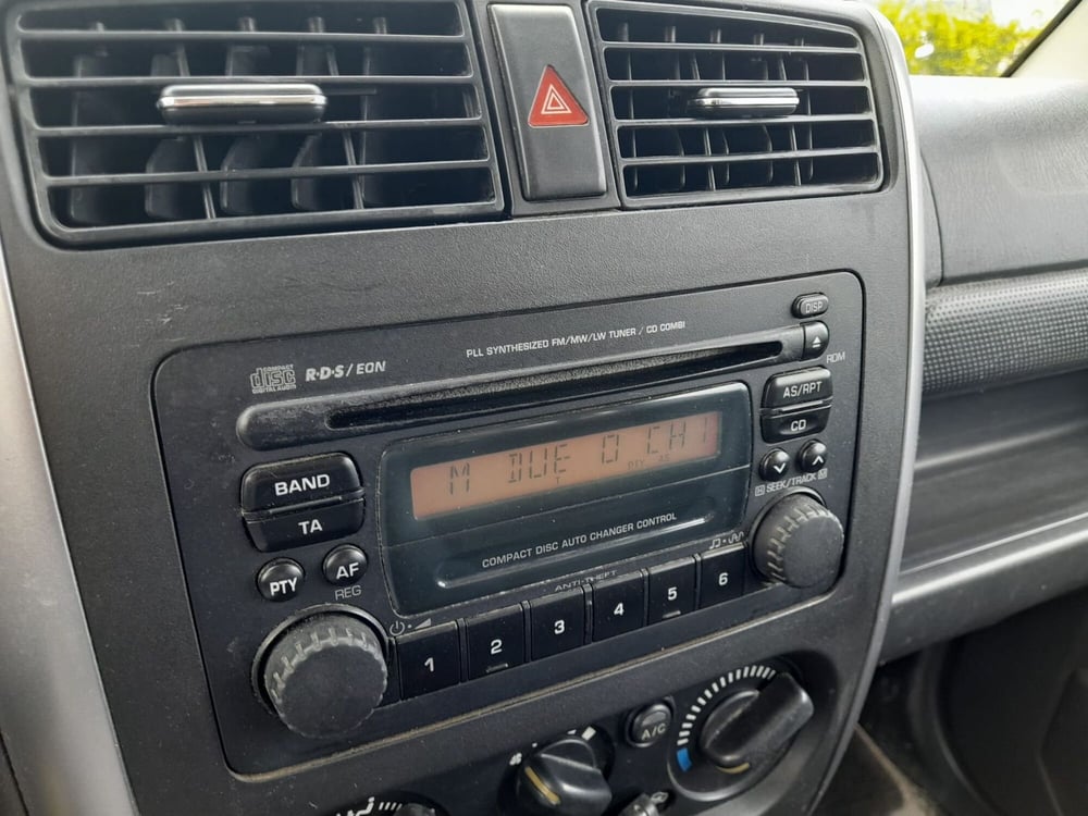 Suzuki Jimny usata a L'Aquila (18)