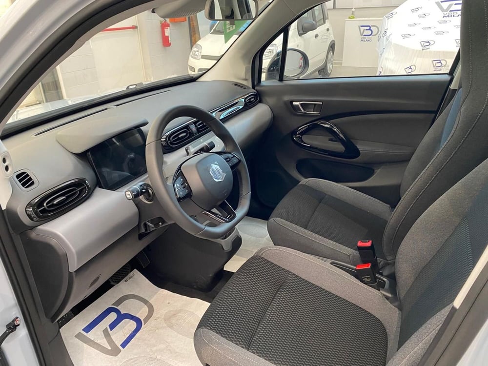 Leapmotor T03 nuova a Milano (10)