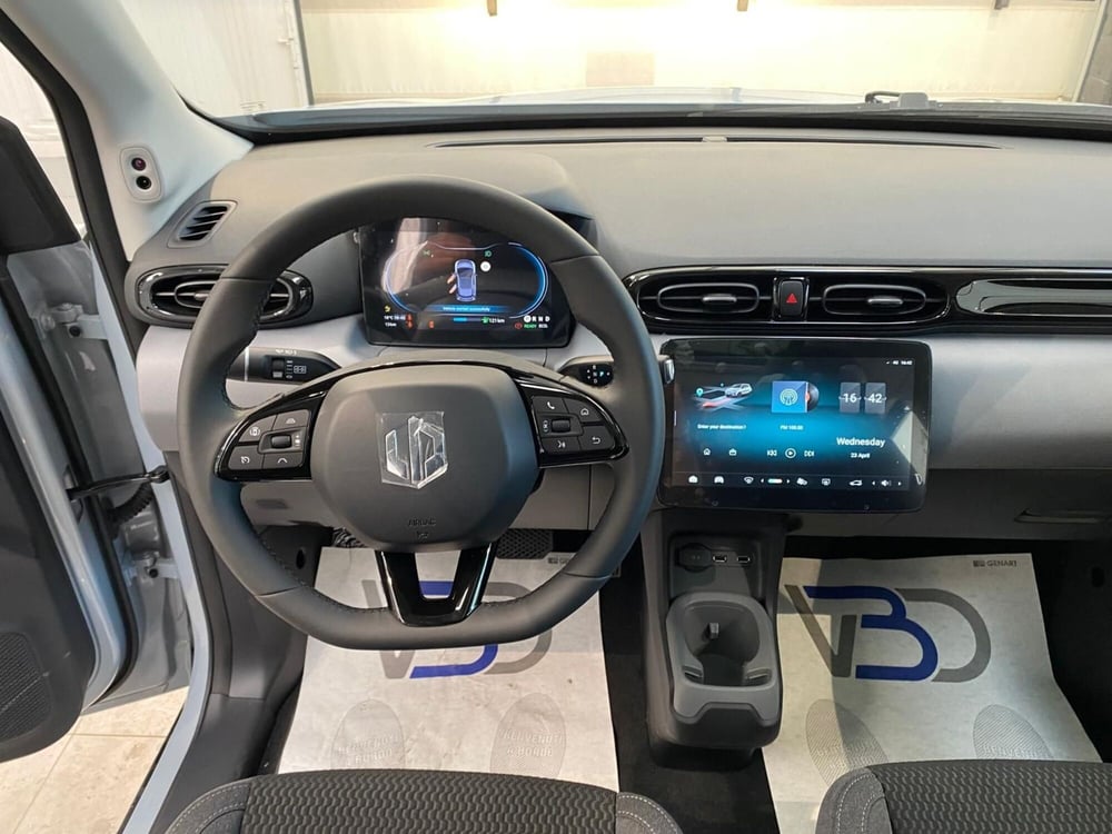 Leapmotor T03 nuova a Milano (12)