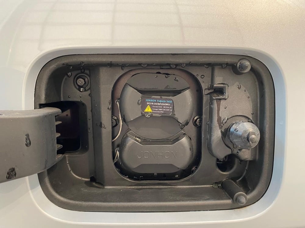 Leapmotor T03 nuova a Milano (19)