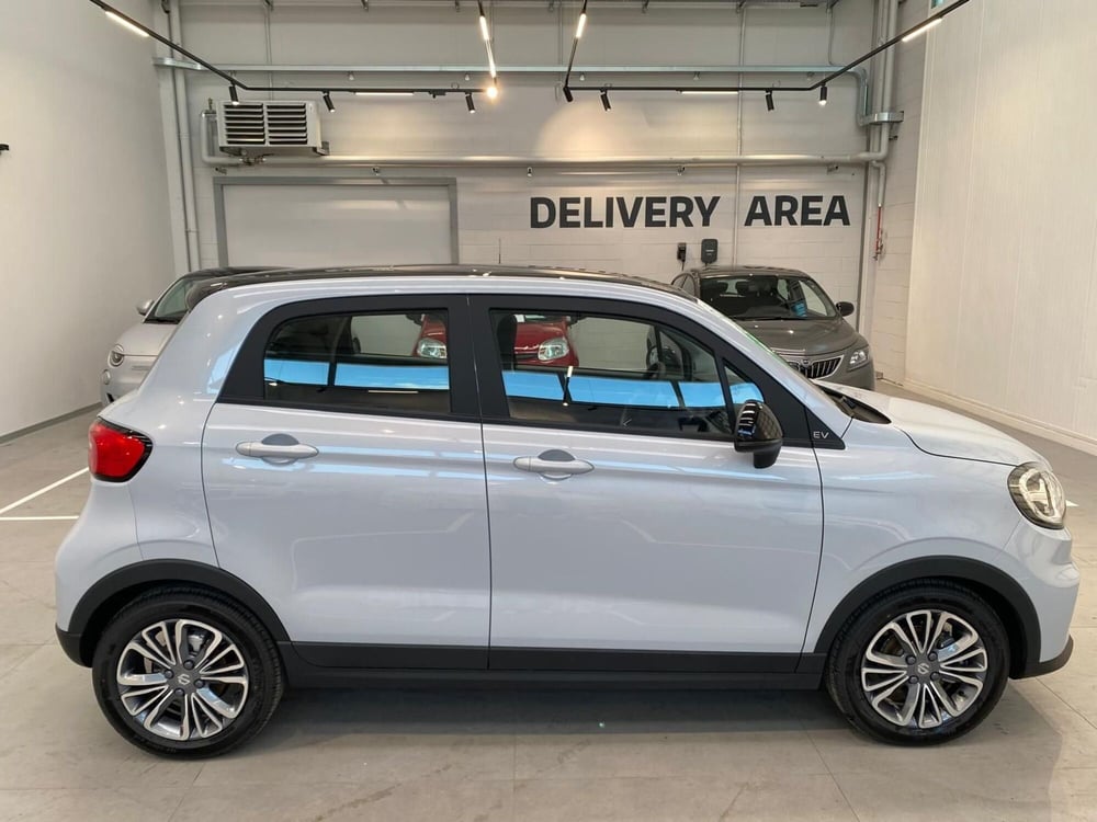 Leapmotor T03 nuova a Milano (6)