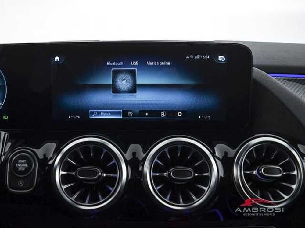 Mercedes-Benz GLA SUV usata a Viterbo (15)