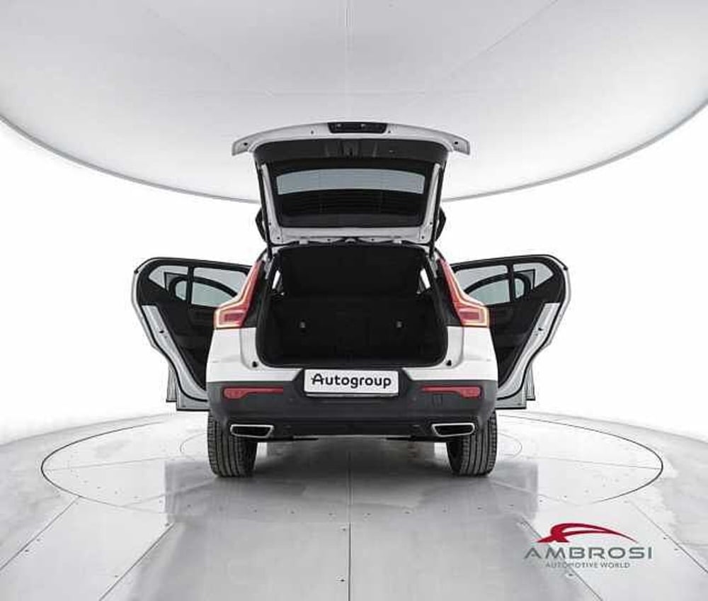Volvo XC40 usata a Viterbo (7)