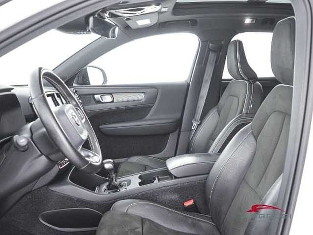Volvo XC40 usata a Viterbo (9)