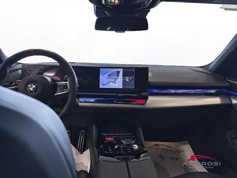 BMW Serie 5 nuova a Viterbo (15)