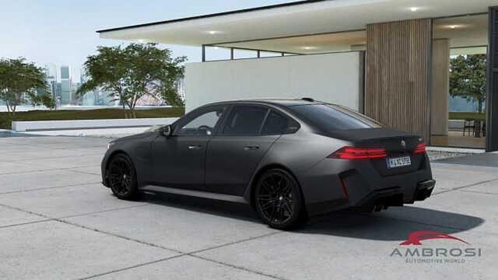 BMW Serie 5 nuova a Viterbo (2)