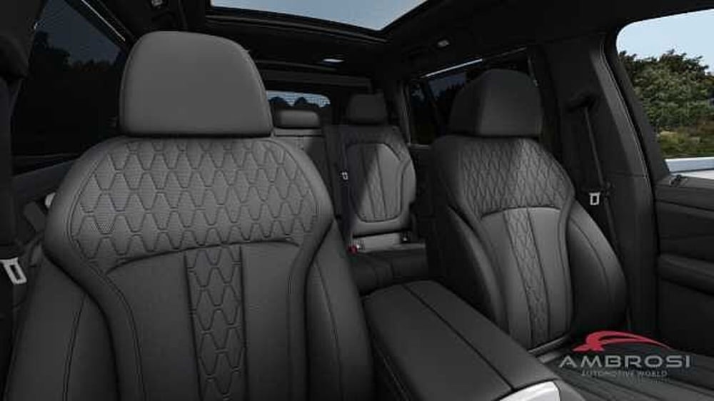 BMW X7 nuova a Viterbo (12)
