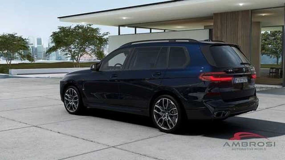 BMW X7 nuova a Viterbo (2)