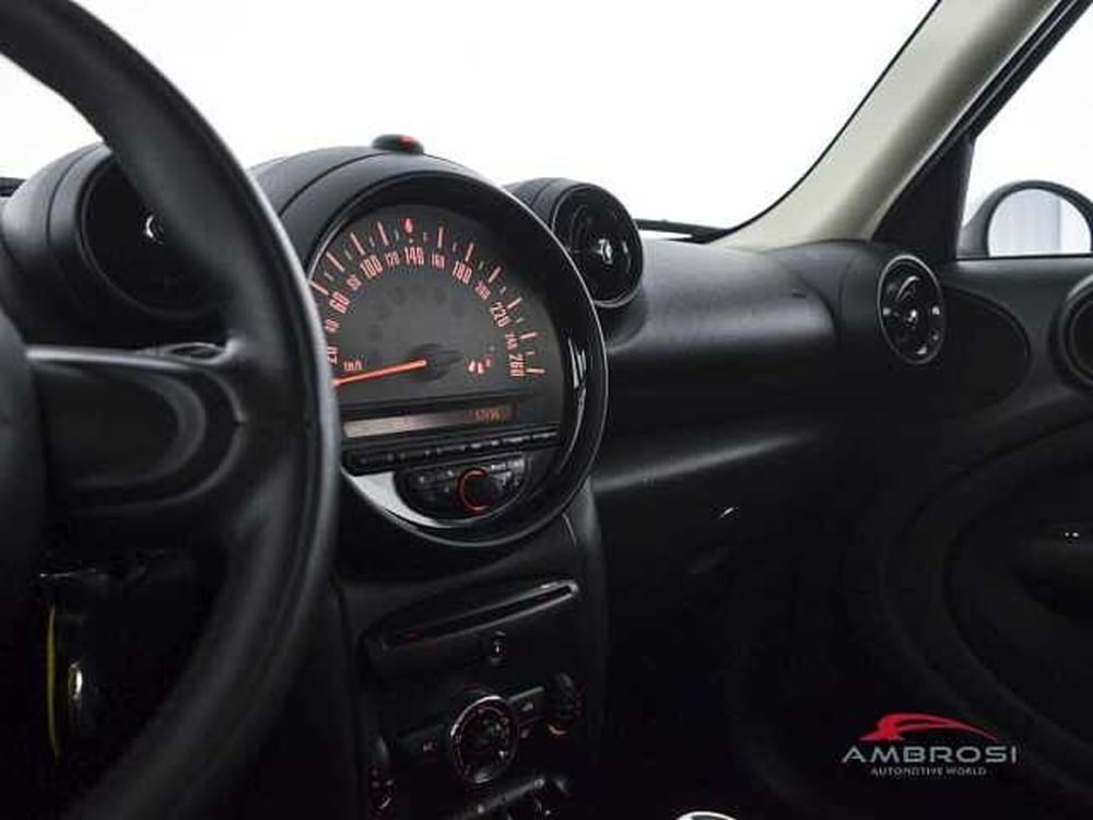 MINI Mini Countryman usata a Viterbo (18)