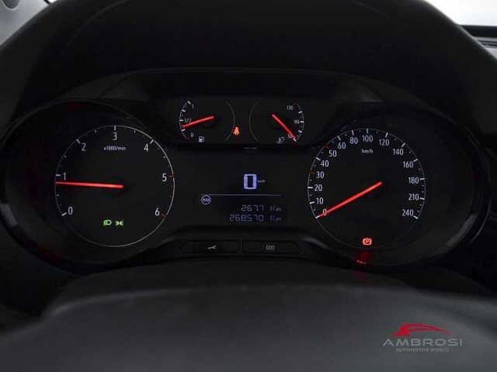 Opel Crossland X usata a Viterbo (13)