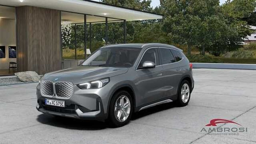 BMW iX1 nuova a Viterbo
