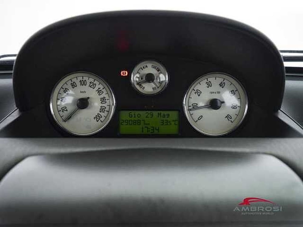 Lancia Ypsilon usata a Viterbo (13)