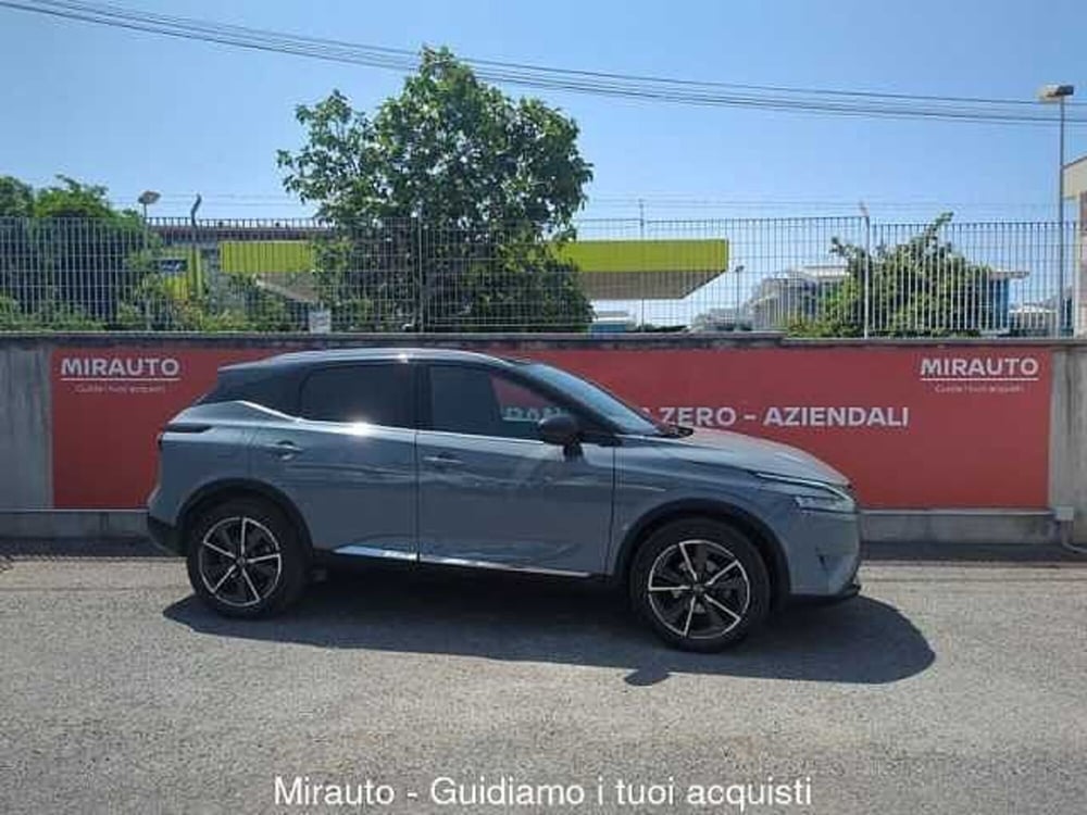 Nissan Qashqai usata a Roma
