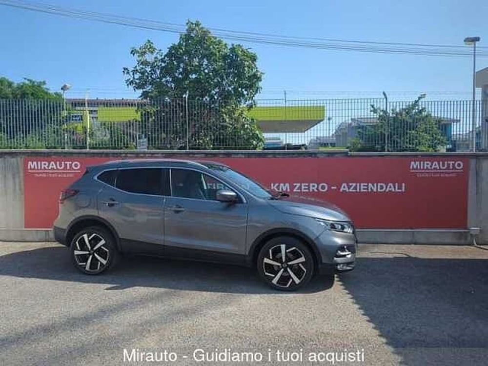 Nissan Qashqai usata a Roma